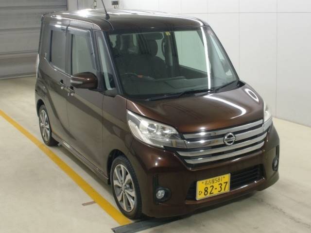 4560 NISSAN DAYZ ROOX B21A 2014 г. (NAA Nagoya)